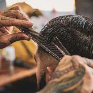 Waschen, Schneiden, Föhnen, Finish